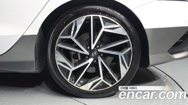 Hyundai Ioniq 6 — Фото автомобиля 6