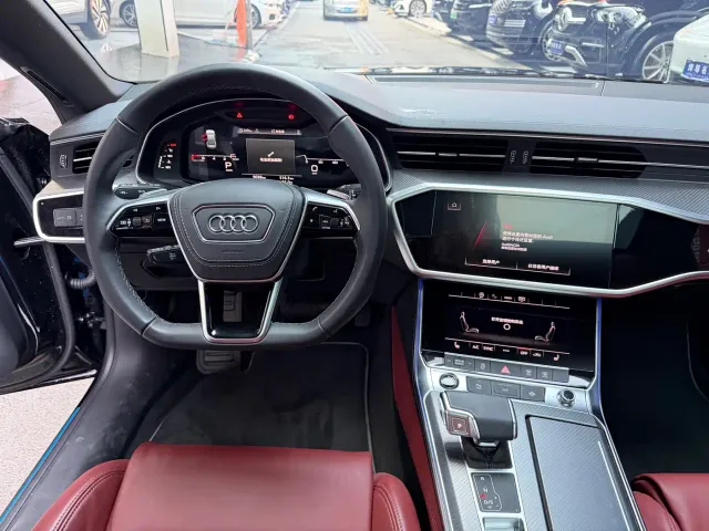 Audi A7L — Фото автомобиля 13