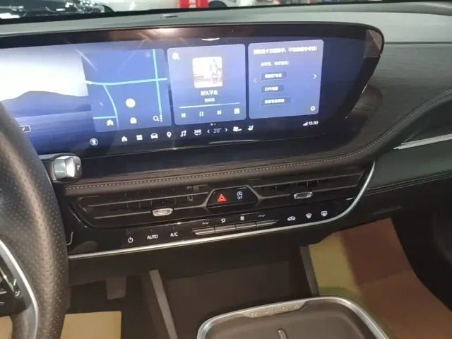 Buick LaCrosse — Фото автомобиля 12