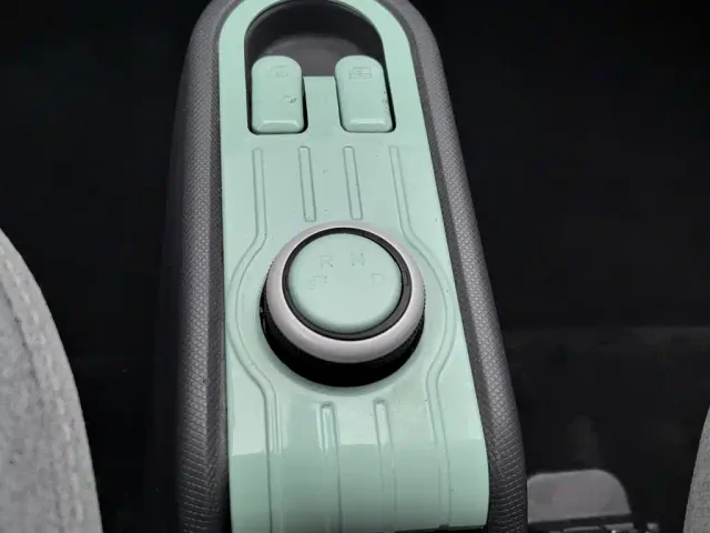 Wuling Hongguang Mini EV — Фото автомобиля 13