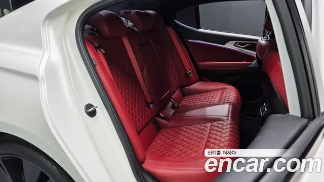 Genesis G70 — Фото автомобиля 11