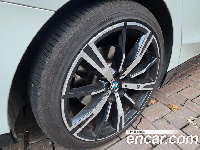 BMW 5 Series G60 — Фото автомобиля 13