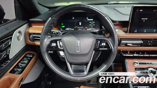 Lincoln Aviator Aviator 2 поколение 3.0 Reserve Jet Package AWD — Фото автомобиля 15