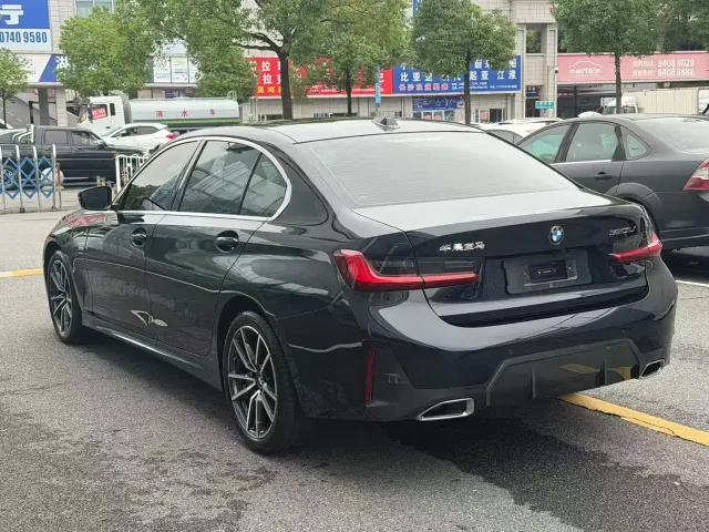 BMW 3 Series — Фото автомобиля 12