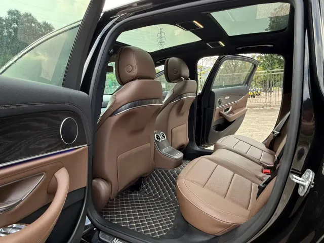 Mercedes-Benz E-Class — Фото автомобиля 10