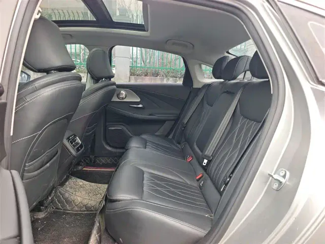 Chery Arrizo 8 — Фото автомобиля 12