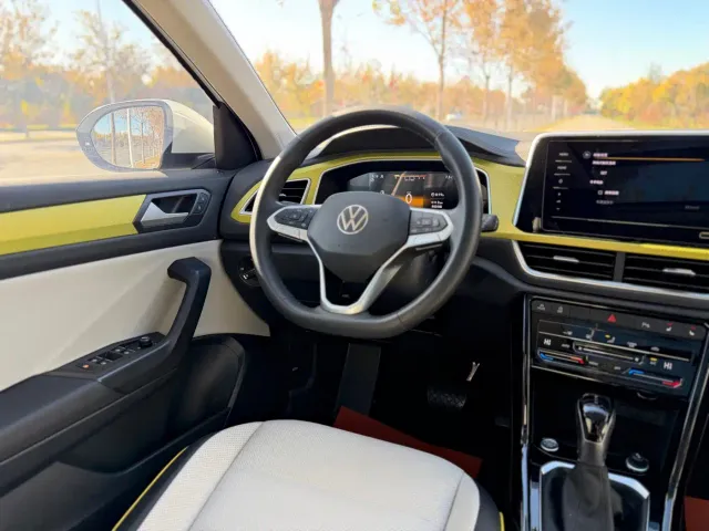Volkswagen T-Roc — Фото автомобиля 13