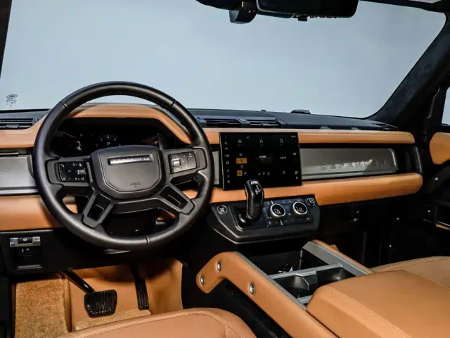 Land Rover Land Rover Defender 2025 110 3.0T P400 Dark Special Edition — Фото автомобиля 22