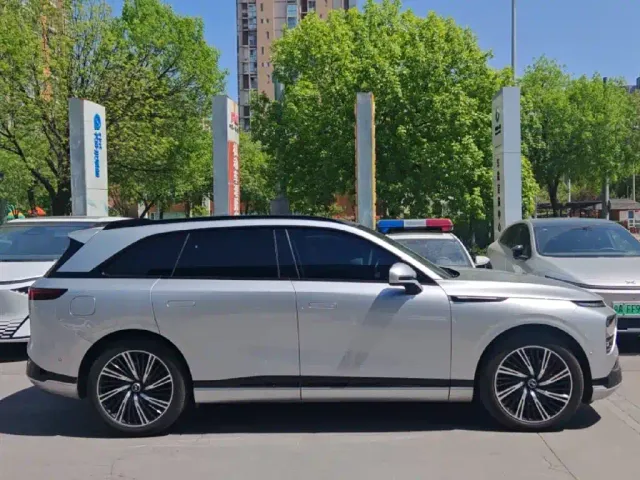 Xpeng G9 — Фото автомобиля 3