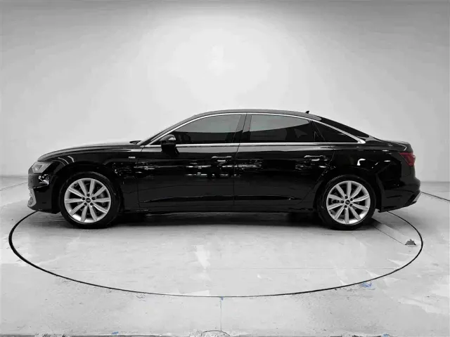Audi A6L — Фото автомобиля 16