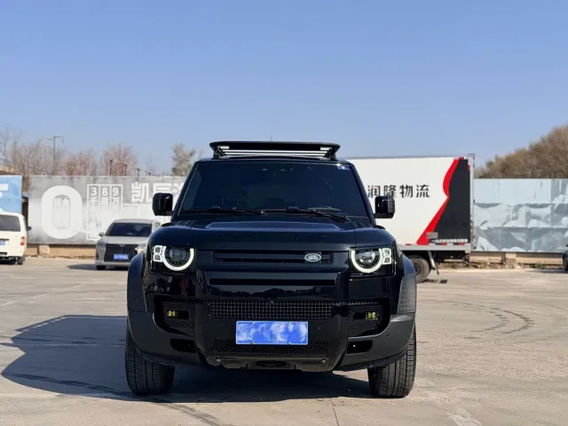 Land Rover Defender — Фото автомобиля 2