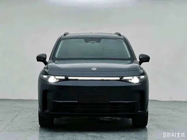 Leapmotor C16 — Фото автомобиля 2
