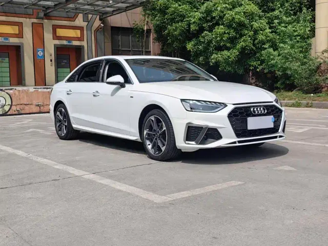 Audi A4L — Фото автомобиля 3