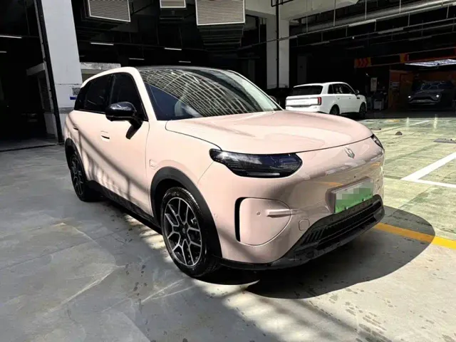 Leapmotor A10 — Фото автомобиля 2