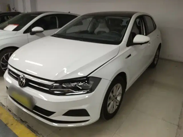 Фотография автомобиля — Volkswagen Polo