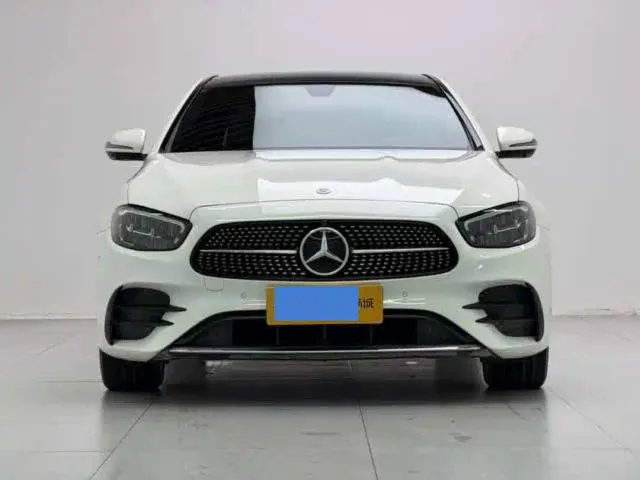 Mercedes-Benz E-Class — Фото автомобиля 5