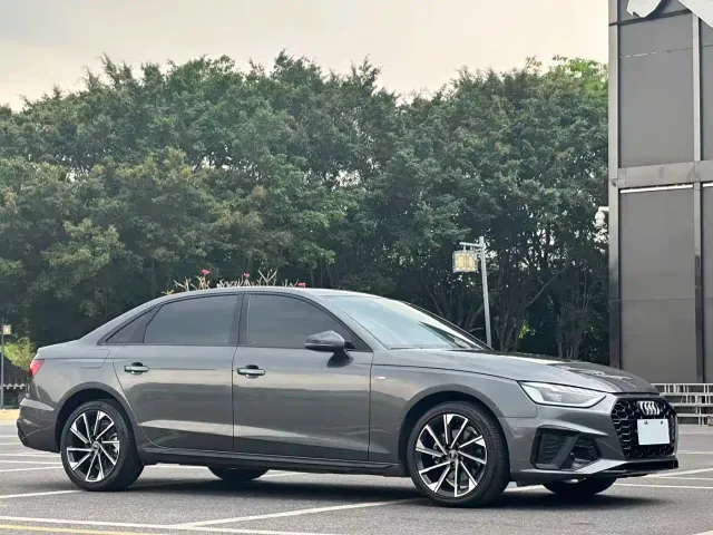 Audi A4L — Фото автомобиля 3