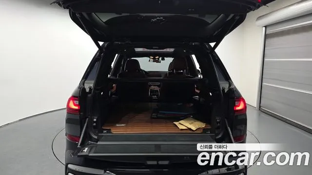 BMW X7 — Фото автомобиля 20
