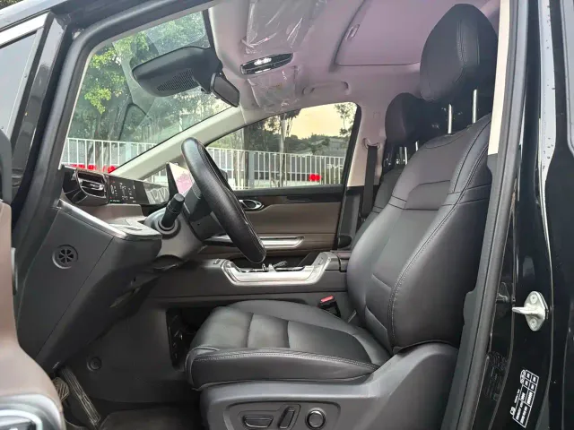 GAC Trumpchi E8 — Фото автомобиля 7