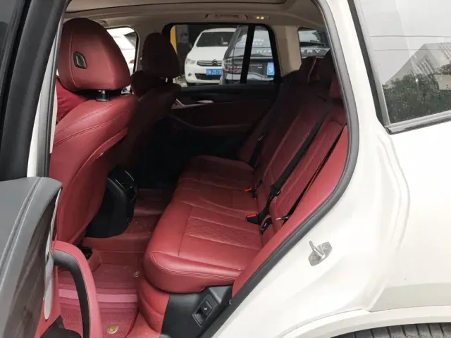 BMW X3 — Фото автомобиля 13