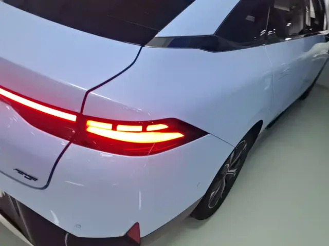 Xpeng P5 — Фото автомобиля 7