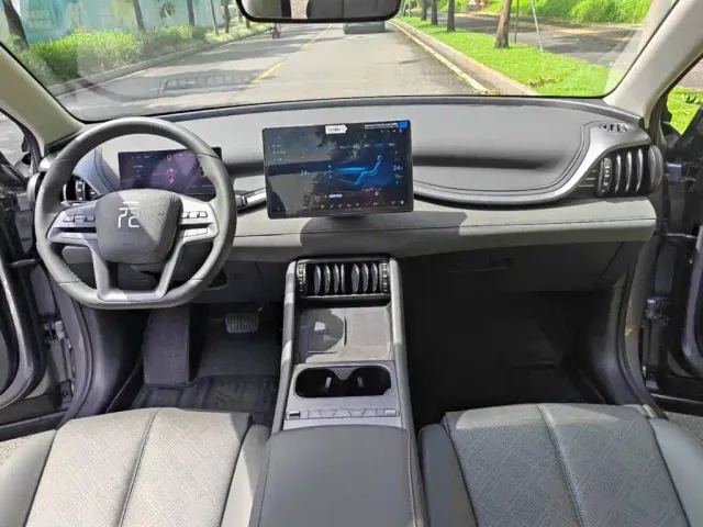 BYD Yuan PLUS — Фото автомобиля 8