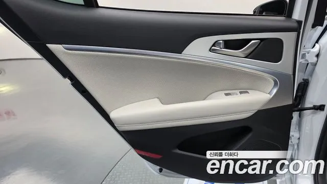 Genesis G70 New — Фото автомобиля 14