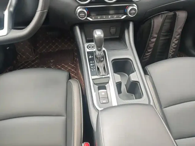 Nissan Sylphy — Фото автомобиля 13