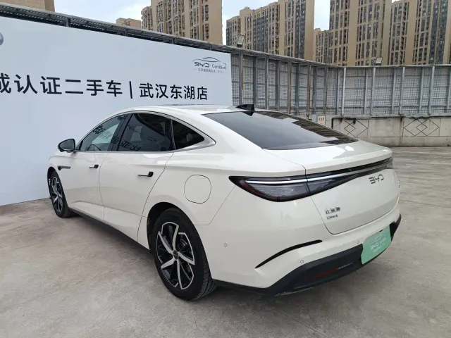 BYD Seal 07 DM-i — Фото автомобиля 18