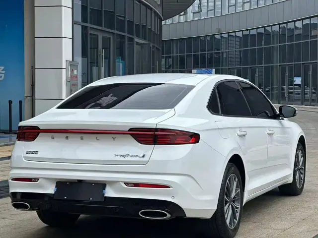 Geely Xingrui — Фото автомобиля 9