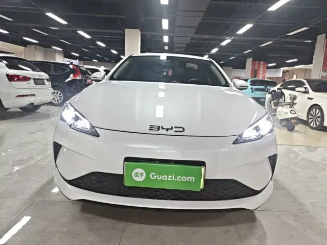 BYD Seal 05 DM-i — Фото автомобиля 2