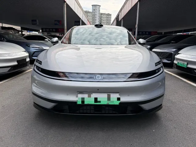 Changan Qiyuan A06 — Фото автомобиля 2