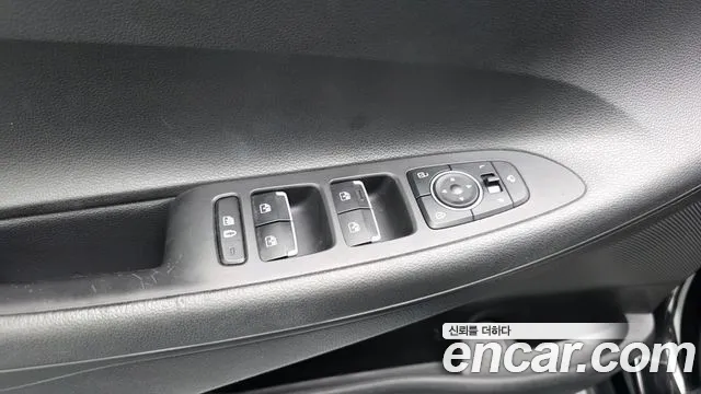 Hyundai Grandeur Новый Grandeur IG 3.0 LPi (Для проката) — Фото автомобиля 25