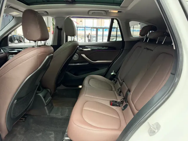 BMW X1 — Фото автомобиля 10