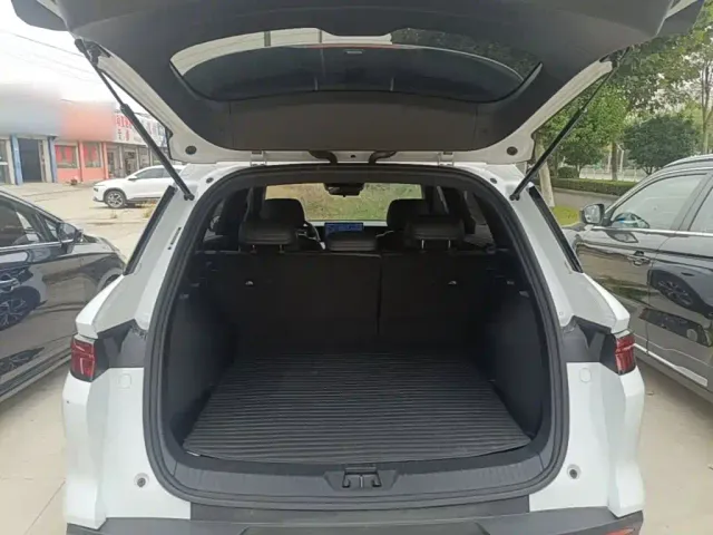 BYD Song Pro — Фото автомобиля 18