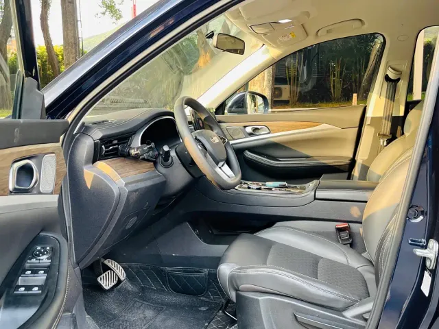 Skyworth Auto EV6 — Фото автомобиля 3