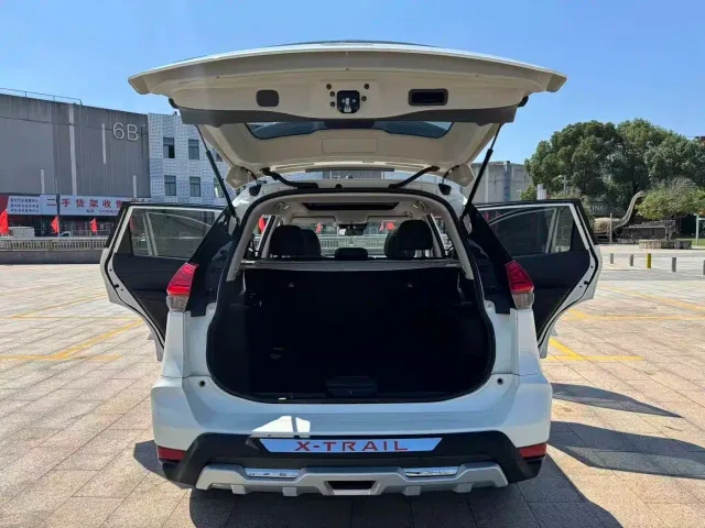 Nissan X-Trail — Фото автомобиля 18