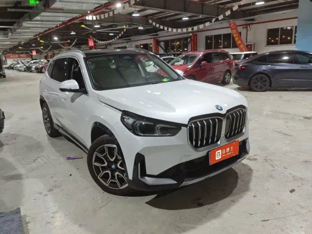 BMW X1 — Фото автомобиля 2