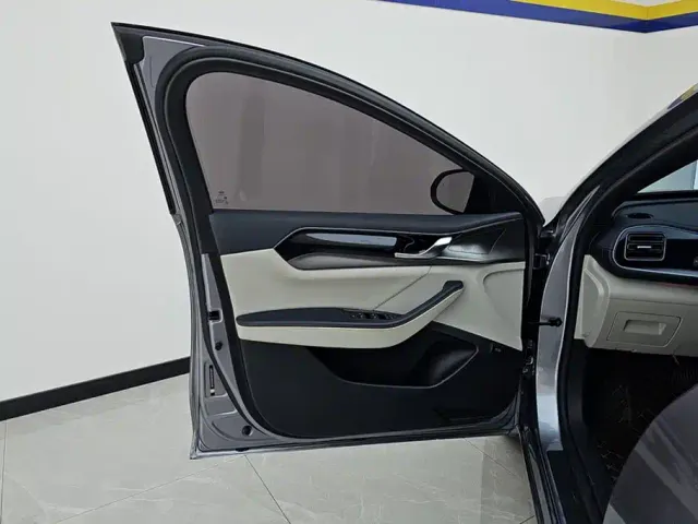 BYD Qin PLUS — Фото автомобиля 7