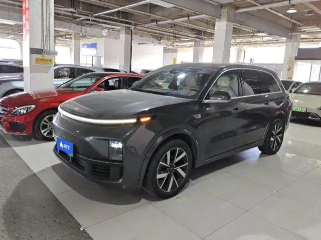 Фотография автомобиля — Li Auto L8