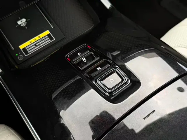 Honda GAC P7 — Фото автомобиля 20