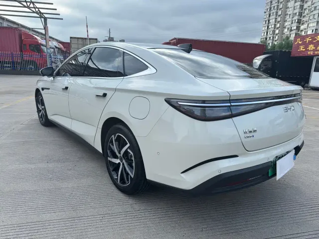 BYD Seal 07 DM-i — Фото автомобиля 4