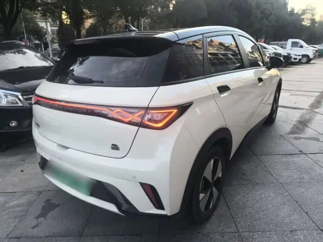 BYD Dolphin — Фото автомобиля 4
