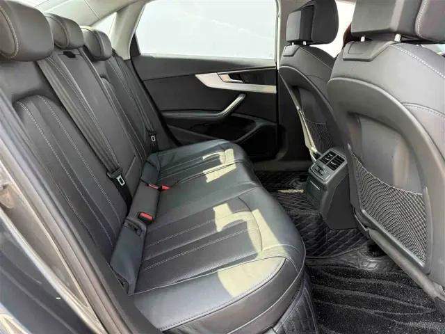 Audi A4L — Фото автомобиля 7