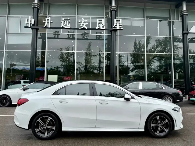 Mercedes-Benz A-Class — Фото автомобиля 2