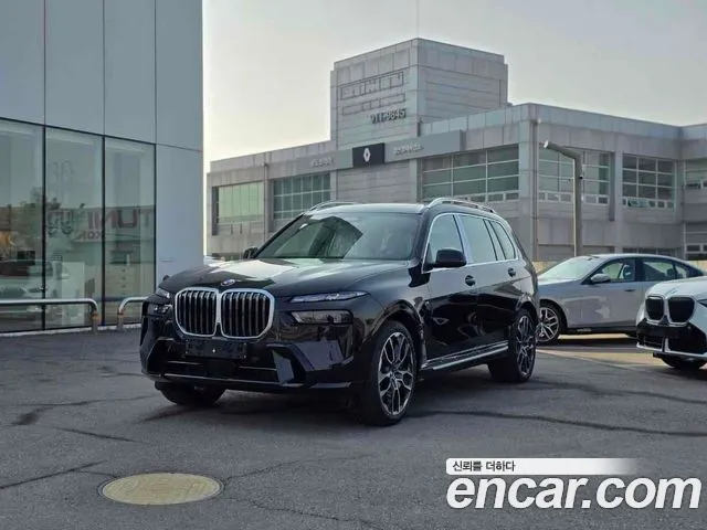 Фотография автомобиля — BMW X7 G07