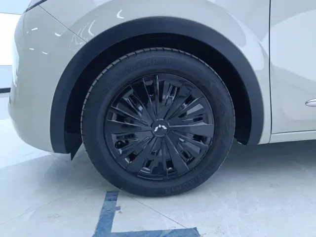Wuling Bingo — Фото автомобиля 6