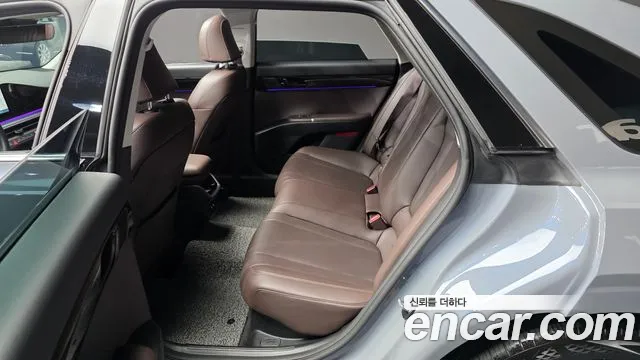 Hyundai Grandeur GN7 — Фото автомобиля 15