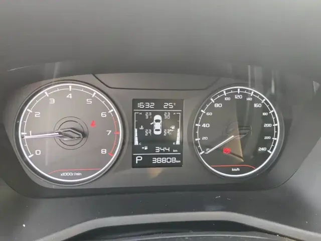 Geely Emgrand — Фото автомобиля 8