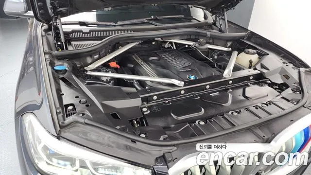 BMW X6 xDrive40i M Sport — Фото автомобиля 6